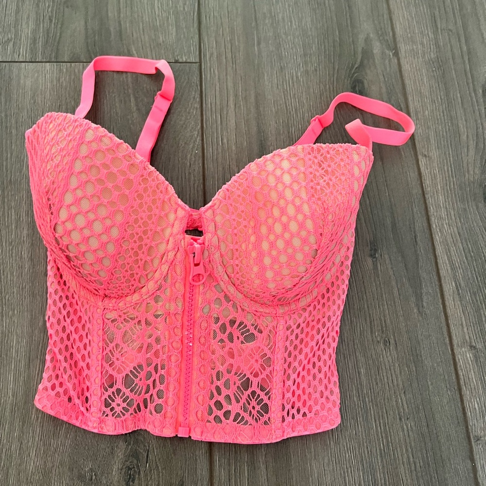 Victoria’s Secret long long bra 32DD